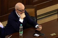 ONLINE: „Nemá koule na debatu.“ Opozice šije do Babišovy vlády, schytal to i Klempíř