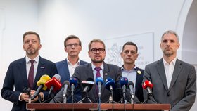 Opoziční lídři vystoupili na tiskovce ke svolání jednání Sněmovny k nedůvěře Babišově vládě (25.9.2026)