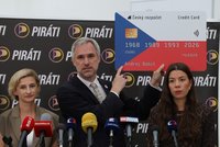 Opozice kritizuje vládu, Babiš zuří: „Festival ztraceného času!“ A hádky o Pavlovo veto ve Sněmovně
