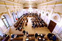 Jednání Sněmovny: ODS podpoří vládní návrh! Proč kývla na snížení odvodů pro OSVČ?