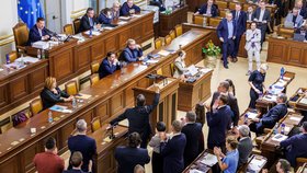 Jednání Sněmovny o zrušení koncesionářských poplatků (23.10.2026)