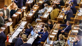 Jednání Sněmovny o zrušení koncesionářských poplatků (23.10.2026)