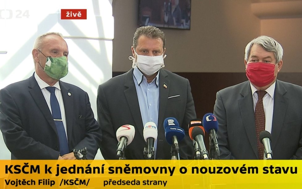 Sněmovna o koronaviru a stavu nouze: Komunisté Kováčik, Ondráček a Filip na tiskovce (28. 4. 2020)