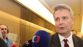 Stanislav Grospič (KSČM) je předsedou mandátového a imunitního výboru Sněmovny