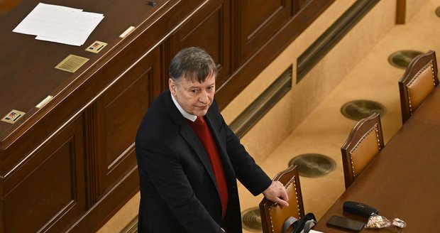 Ministr školství Vladimír Balaš ve Sněmovně (16.12.2022)