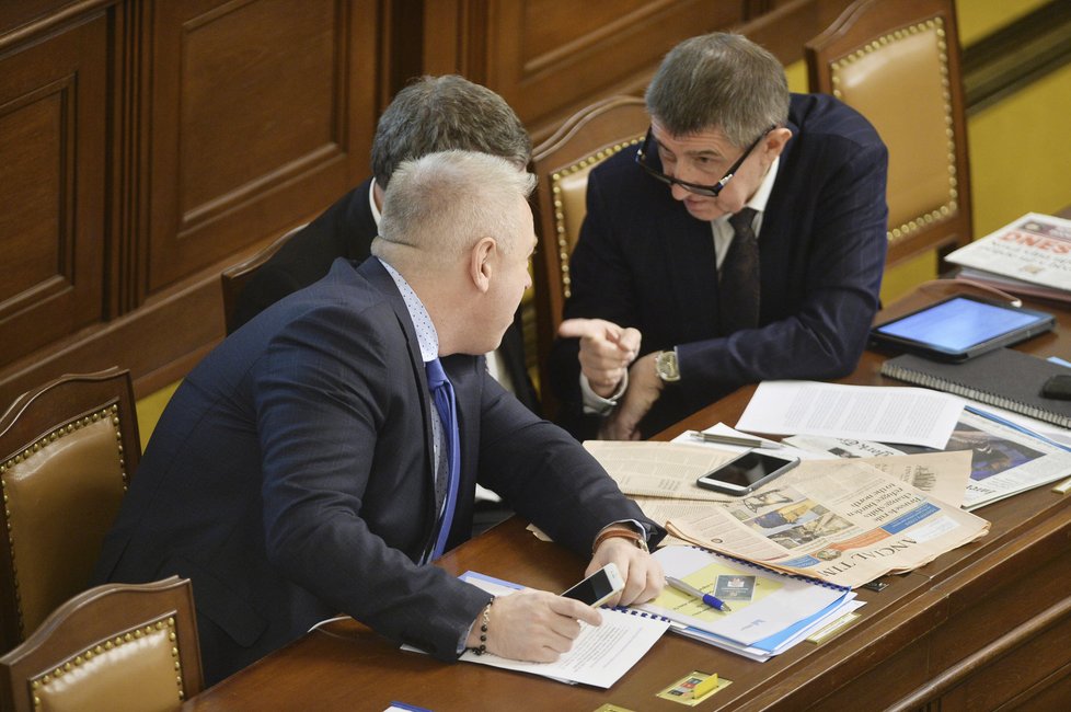 Debata o migraci: Andrej Babiš (ANO) s Milanem Chovancem a Lubomírem Zaorálkem (ČSSD) ve Sněmovně