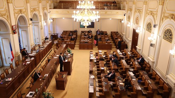 Mimořádná schůze Poslanecké sněmovny k snížení valorizace důchodů (28.2.2023)