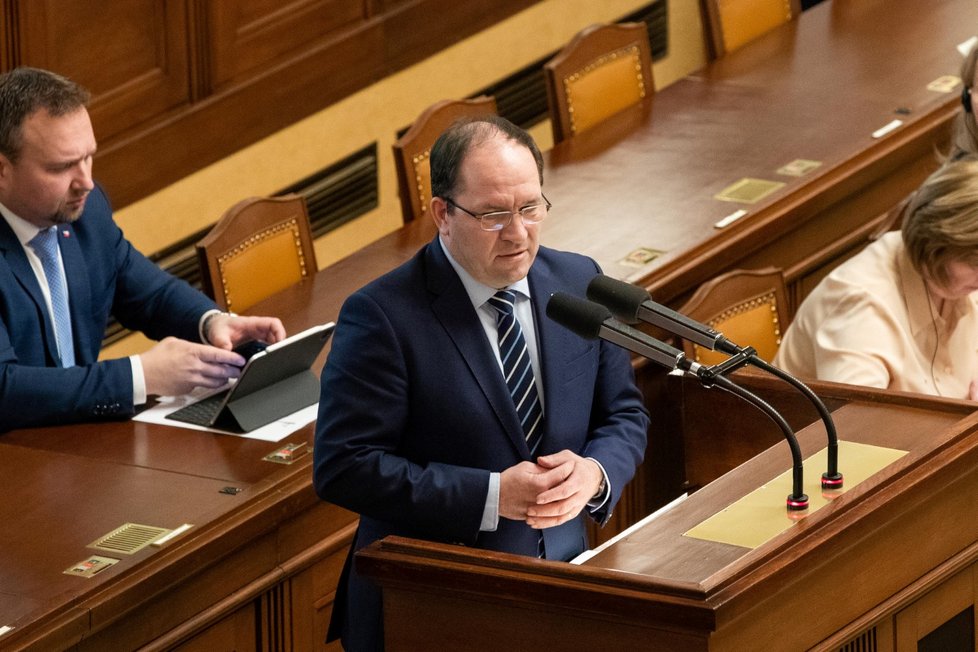 Mimořádná schůze Poslanecké sněmovny k snížení valorizace důchodů (28.2.2023)