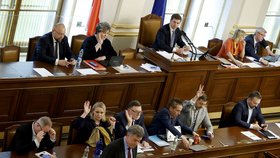 Mimořádná schůze Sněmovny (3.5.2022)