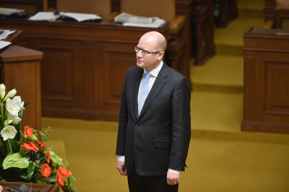 Premiér Bohuslav Sobotka (ČSSD) bude mít co vysvětlovat.