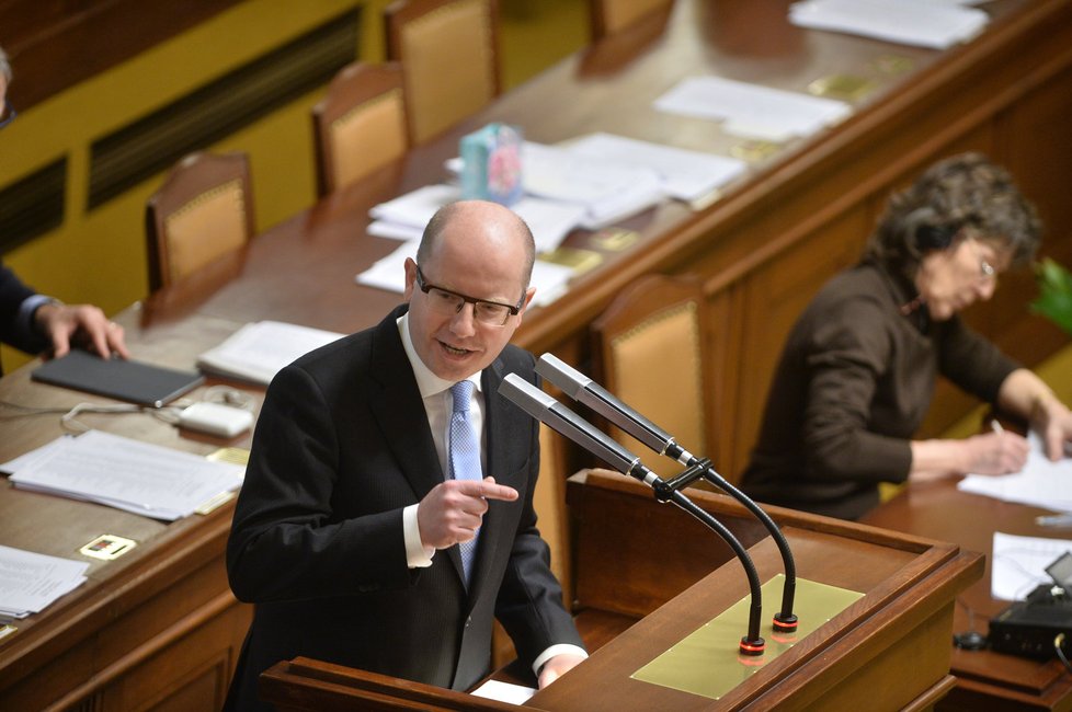 Premiér Bohuslav Sobotka na jednání vlády