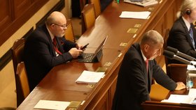 Mimořádná schůze Sněmovny