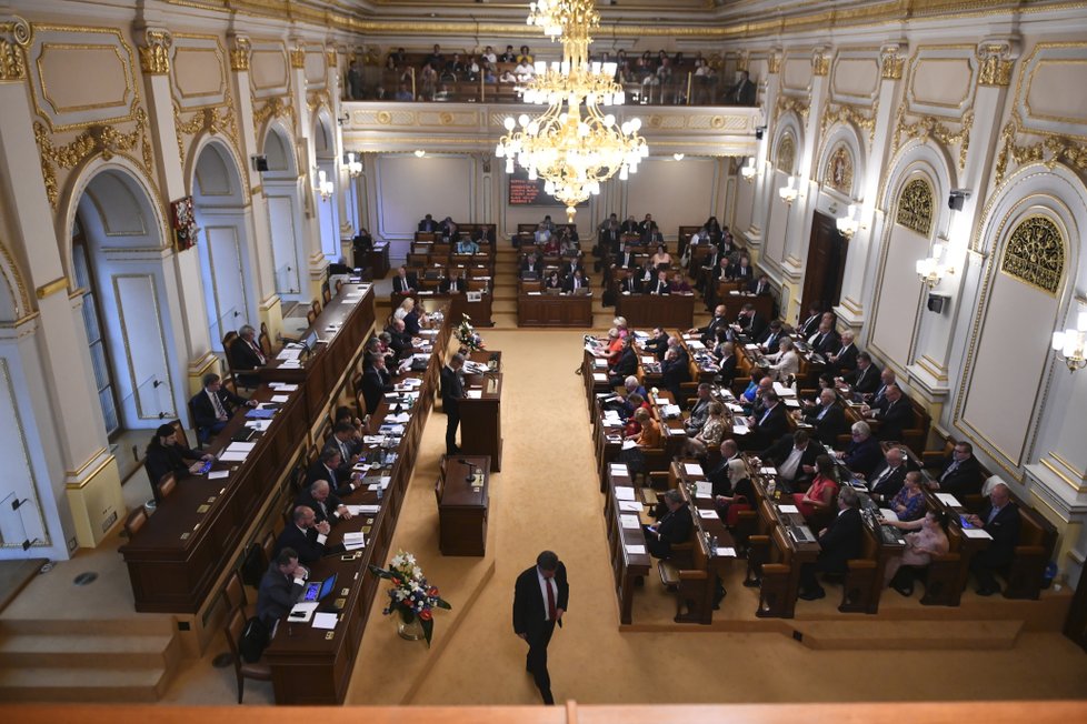 Poslanci si připomněli 100. výročí založení samostatného československého státu na schůzi Poslanecké sněmovny 26. října 2018 v Praze.