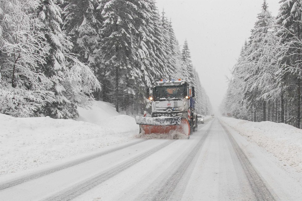 Sněžení se nevyhnulo ani České republice, ve čtvrtek bojoval s přívaly sněhu hlavně Jablonec nad Nisou (10.1. 2019)