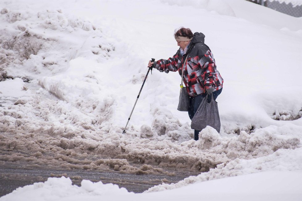 Sněžení se nevyhnulo ani České republice, ve čtvrtek bojoval s přívaly sněhu hlavně Jablonec nad Nisou (10.1. 2019)