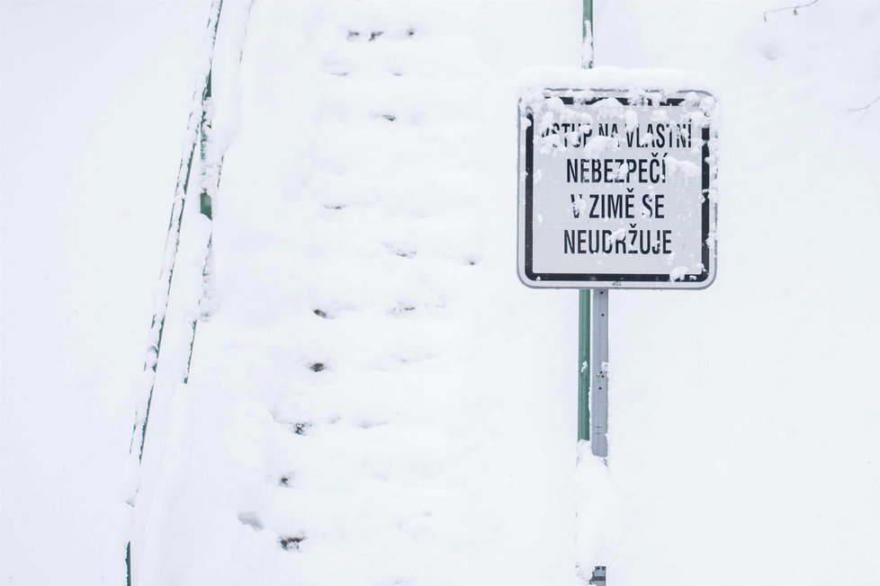 Sněžení se nevyhnulo ani České republice, ve čtvrtek bojoval s přívaly sněhu hlavně Jablonec nad Nisou (10.1. 2019)