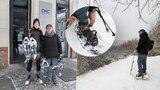 Po Praze na sněžnicích! Jak jsme šli do práce 9,5 kilometrů po bílé nadílce?
