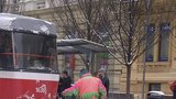 Brno a okolí je pod sněhem: Je tu kalamita! Nesjízdné silnice, autobusy nabírají zpoždění