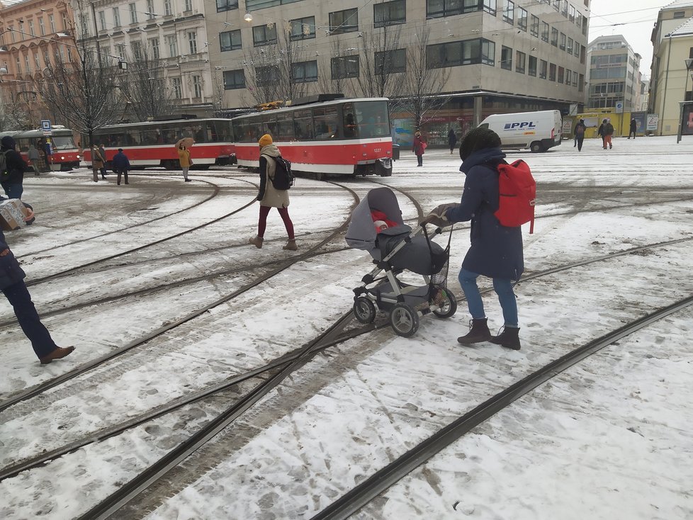 Takto vypadala situace v Brně ve čtvrtek 3. prosince 2020 dopoledne.