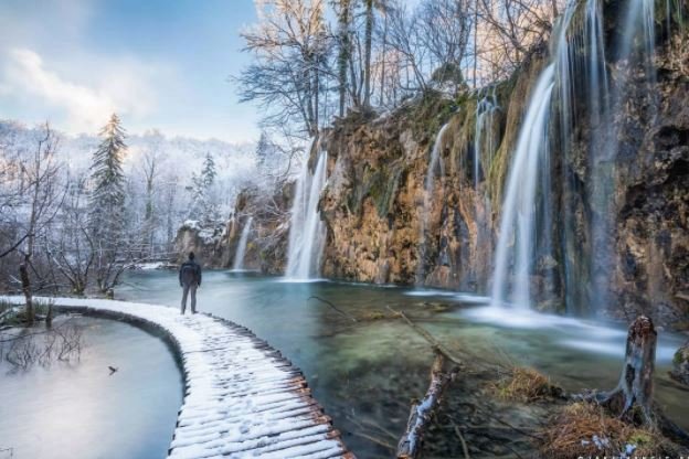 Letošní zima by příliš mnoho sněhových bouří přinést neměla, tvrdí meteorologové