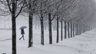 Vědci dokázali, že umějí vyrobit elektřinu z padajícího sněhu