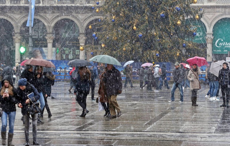 Sněžilo i v italském Miláně