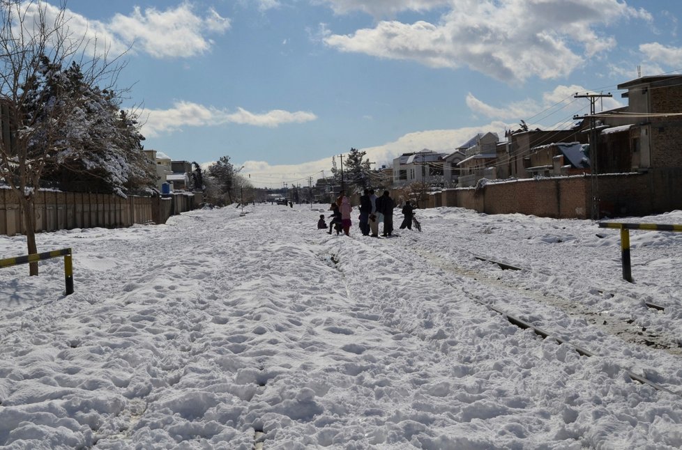 Laviny v Pákistánu a Afghánistánu už mají 160 obětí.