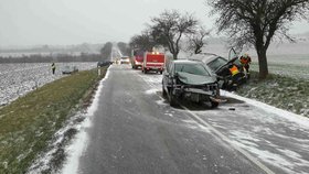 Napadlý sníh může komplikovat situaci řidičům, sledujte radar Blesku (archivní foto)