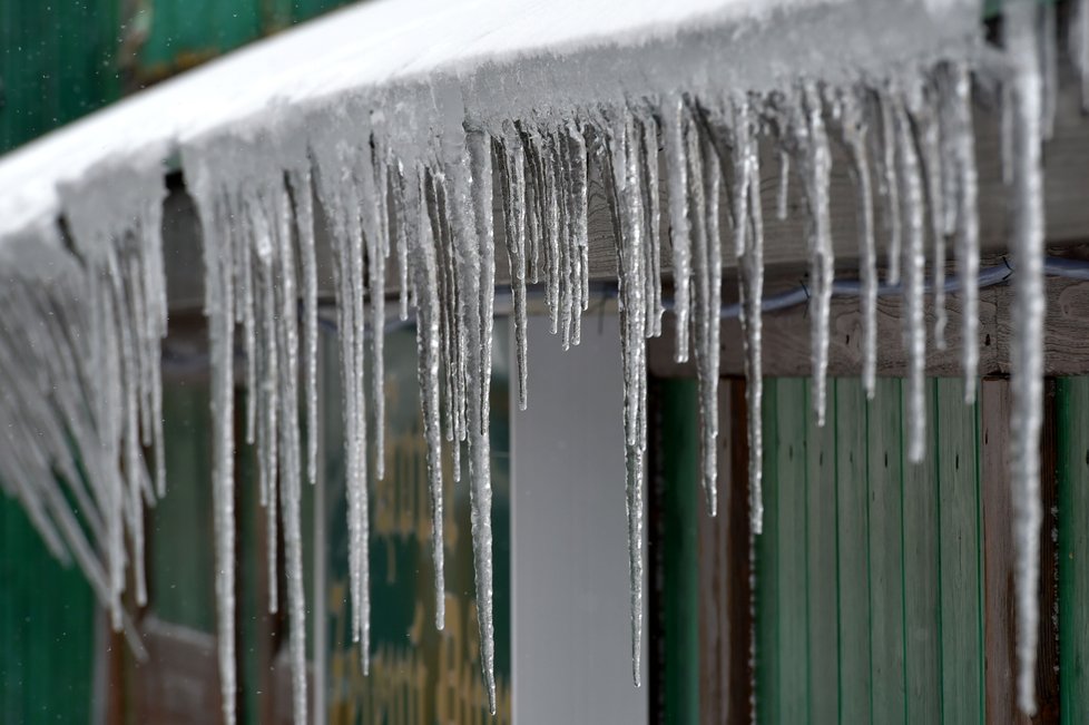 Počasí s Honsovou: O víkendu bude sněžit, do horských oblastí nasaďte zimní pneumatiky.