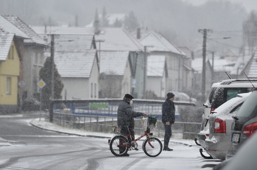 Sníh v Česku: Vizovice na Zlínsku (9. 12. 2021)