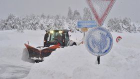 Kalamita v Česku: Sníh na Božím Daru (10. 1. 2019)