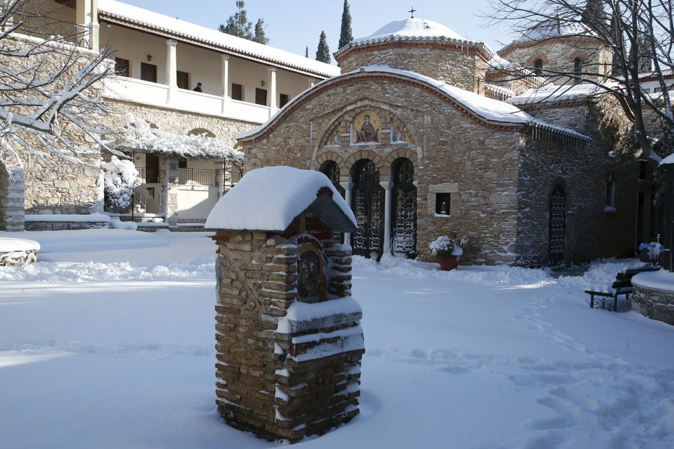 Sníh postihl dokonce i Řecko a starověké Atény.