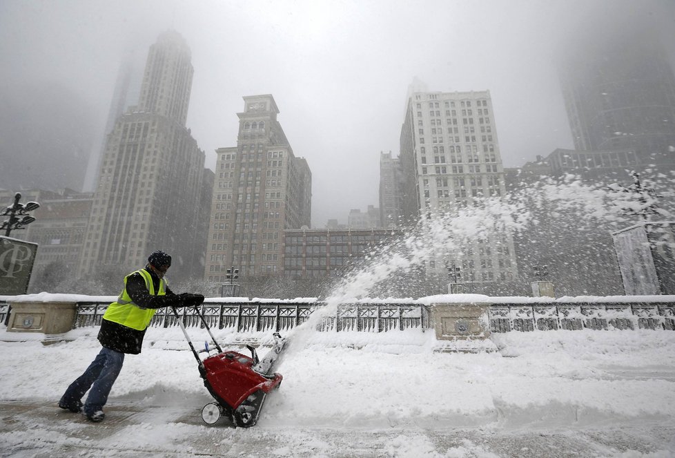 Sněhová bouře zasáhla Chicago