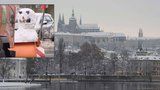 Listopad do metropole přinese první sníh a náledí: Jak je na zimu Praha připravená?