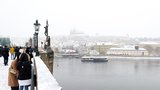 Počasí v Praze: Bude sněžit, objeví se i ledovka a mrznoucí mlhy