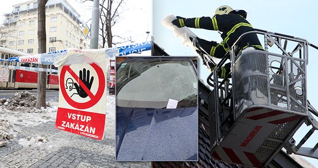 Padající sníh ničí auta