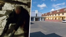 Na dvoře domova důchodců ve Snině ležel stařeček obličejem k zemi.