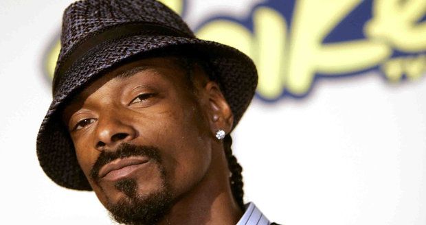 Raper Snoop Dogg má s drogami problém.