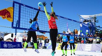 Sestry Dostálovy bojovaly na snow-volejbalovém turnaji v Argentině