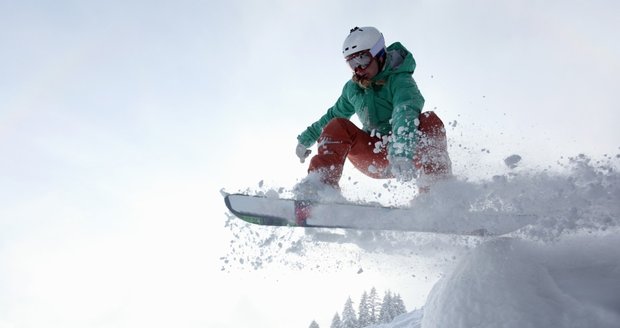 Začít se snowboardem může dítě už od tří let, respektive v momentě, kdy měří alespoň metr.