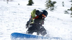 Jedenáctiletý chlapec z Česka se vážně poranil při snowboardingu v Rakousku