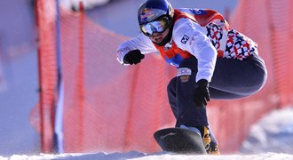 Samková skončila v úvodním snowboardcrossu sezony pátá