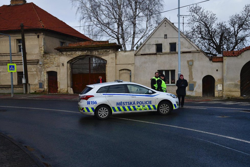 Kamion v Sobíně zdemoloval 12. února 2019 novogotickou kapličku.