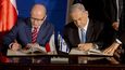 Sobotka a Netanjahu podepisují dohody o spolupráci.