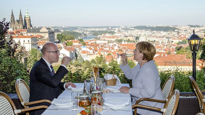 Bohuslav Sobotka a Angela Merkelová