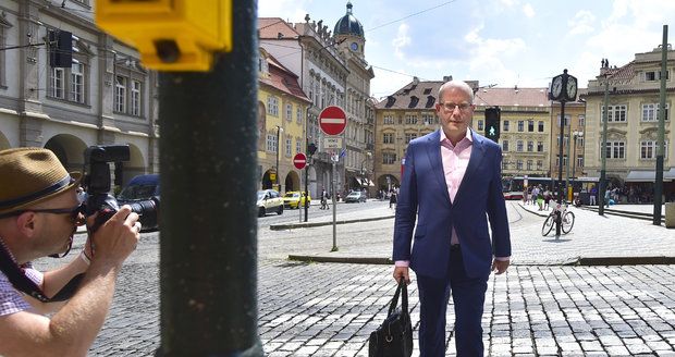 Sobotka žije spokojeně, vracet se do politiky nechce. Co řekl o OKD a o čem raději pomlčel? 