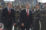 Premiér Bohuslav Sobotka přivítal v Praze gruzínského premiéra Kvirikašviliho.