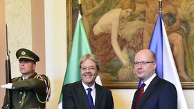 Bohuslav Sobotka na setkání s italským premiérem Paolem Gentilonim