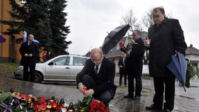 Premiér Sobotka uctil památku obětí masakru v Uherském Brodě