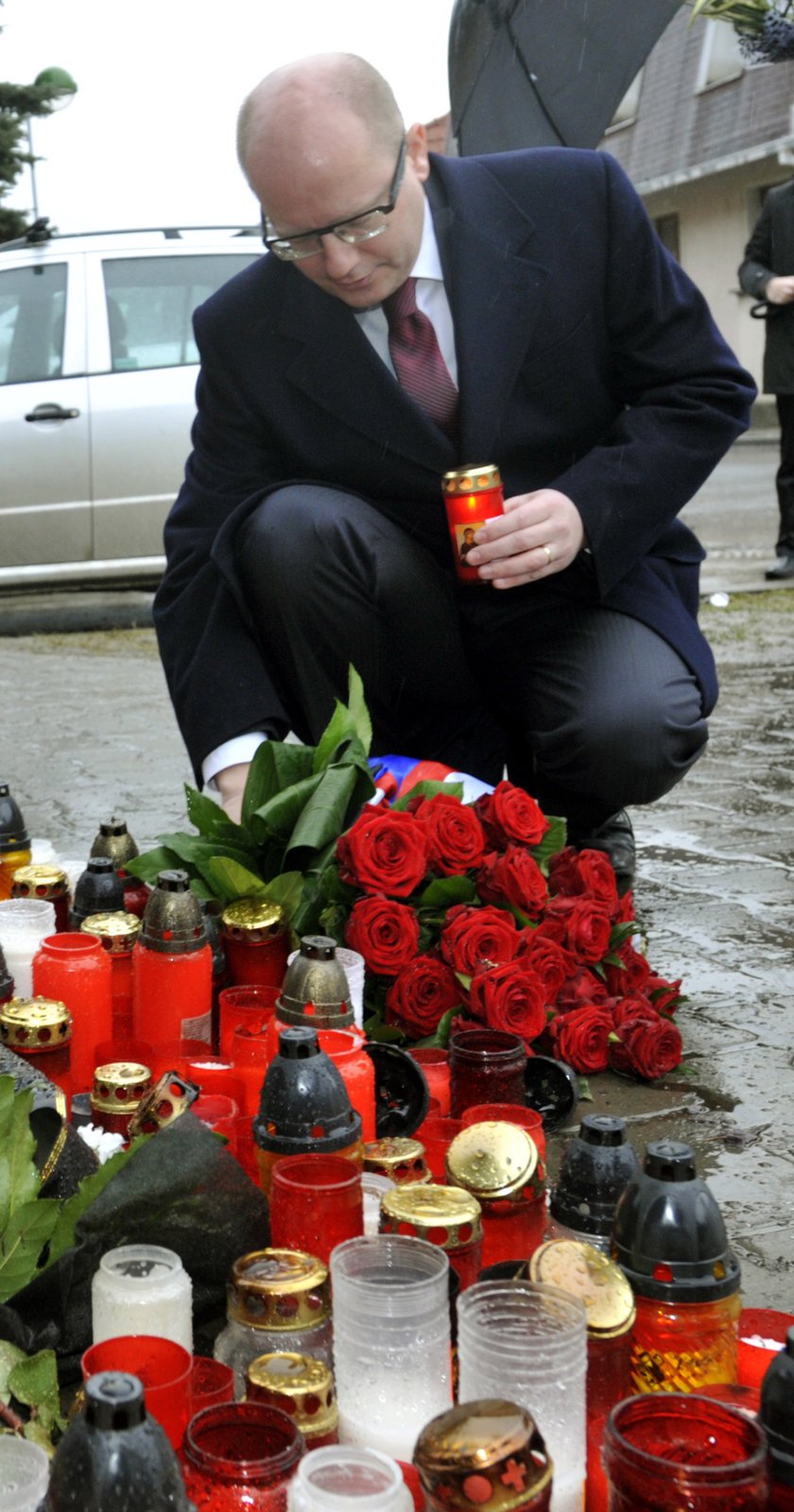 Premiér Sobotka uctil památku obětí masakru v Uherském Brodě.